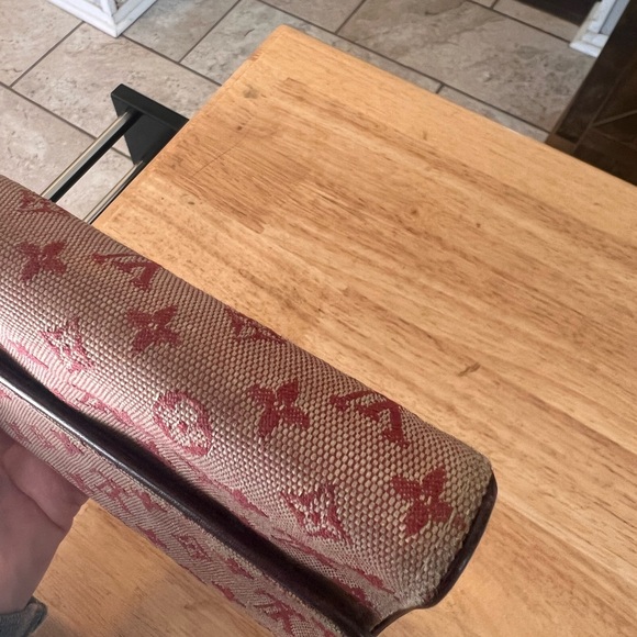 Authentic Pre-Loved LV Mini-Lin Long Wallet - Picture 5 of 14